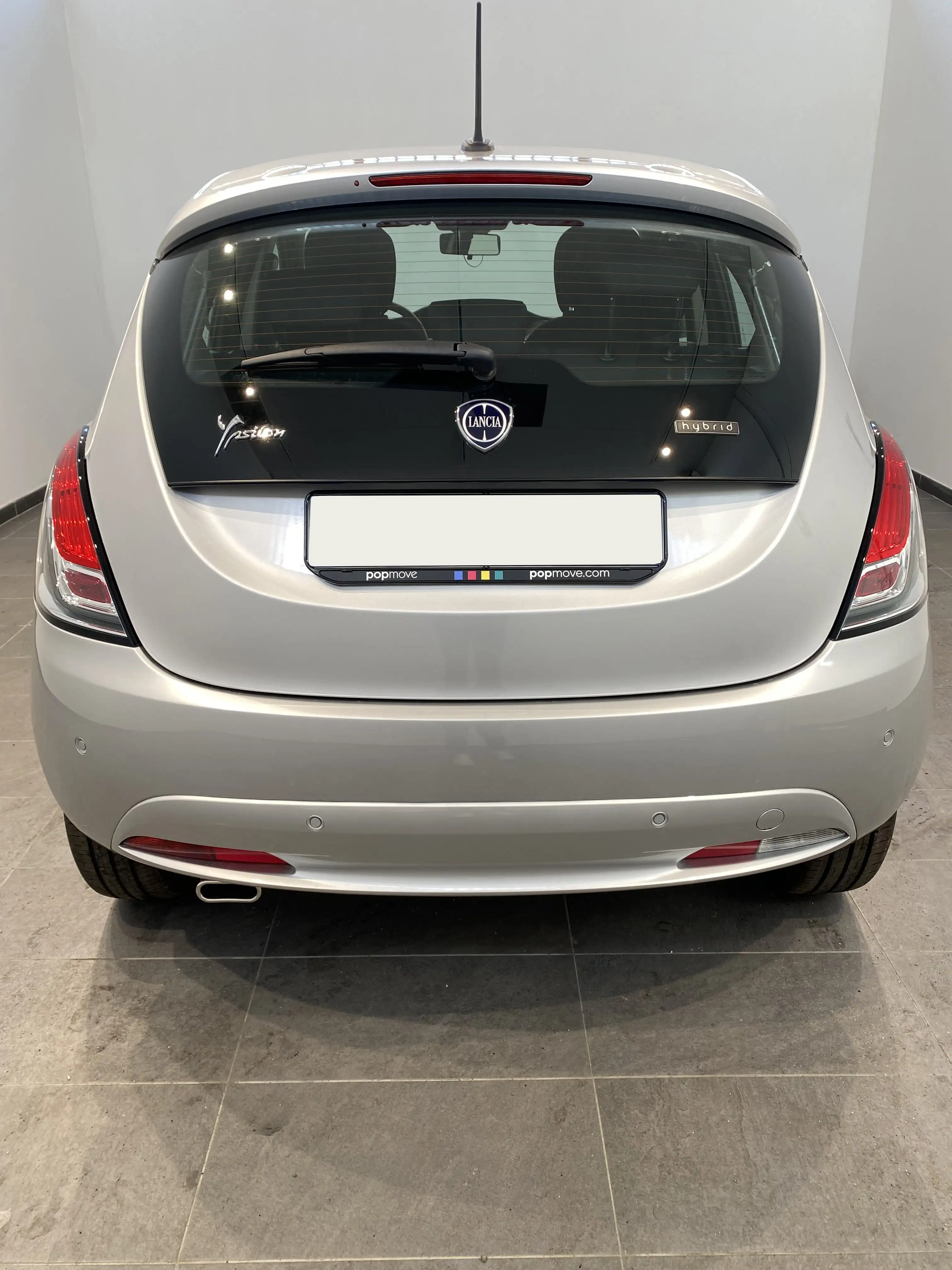 Lancia Ypsilon Hybrid 5