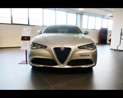 Alfa Romeo Giulia 2016 4