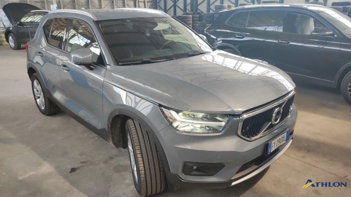 Volvo XC40 3
