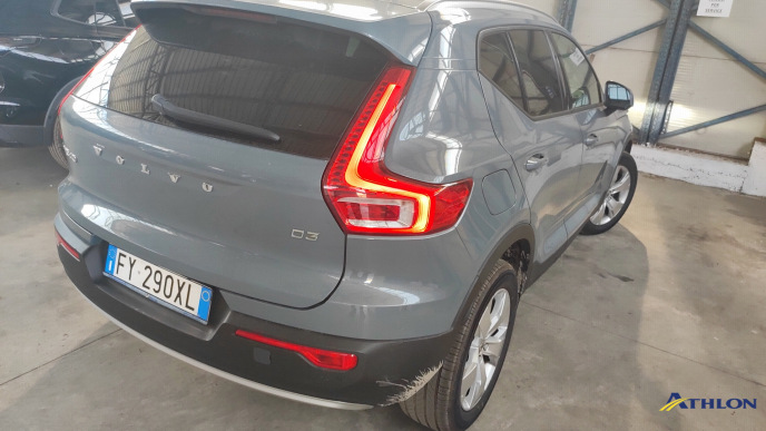Volvo XC40 4