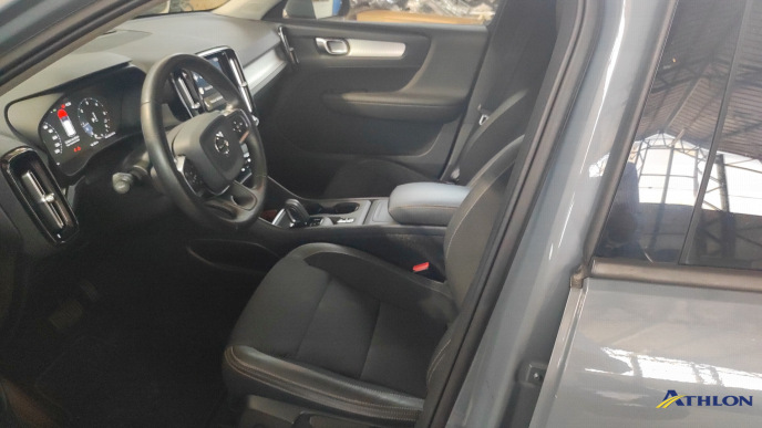 Volvo XC40 5
