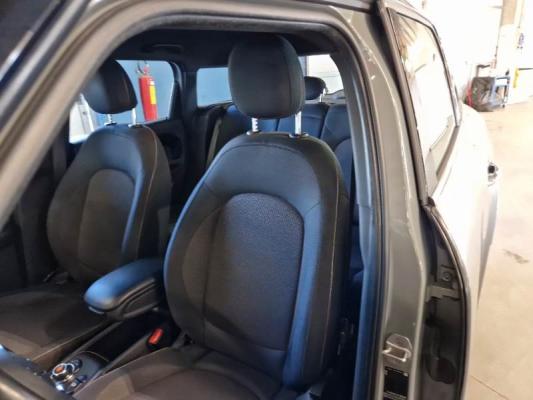 Mini Mini Countryman 11