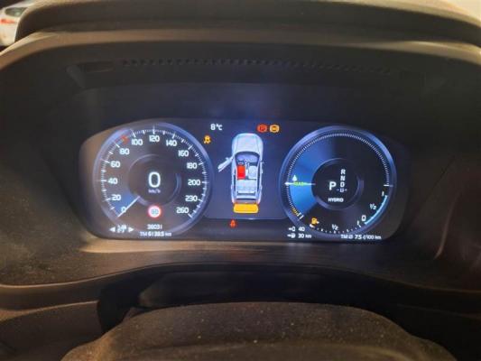 Volvo XC40 4