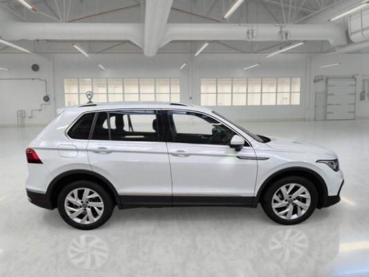 Volkswagen Tiguan 7