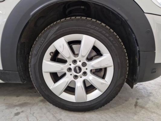 Mini Countryman 17