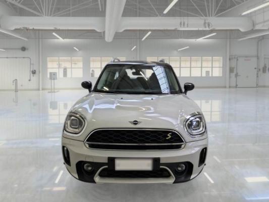 Mini Countryman 6