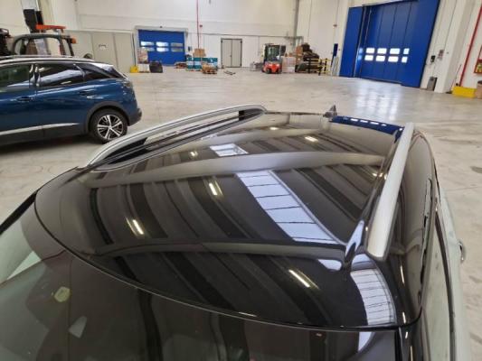 Mini Countryman 9