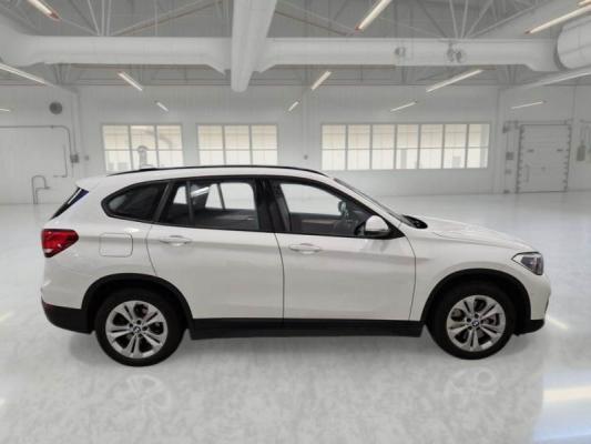 BMW X1 6