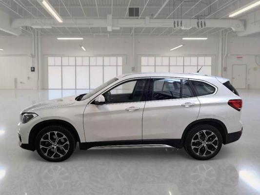 BMW X1 8