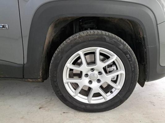 Jeep Renegade Hybrid 17