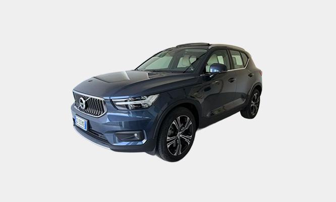 Volvo XC40  0