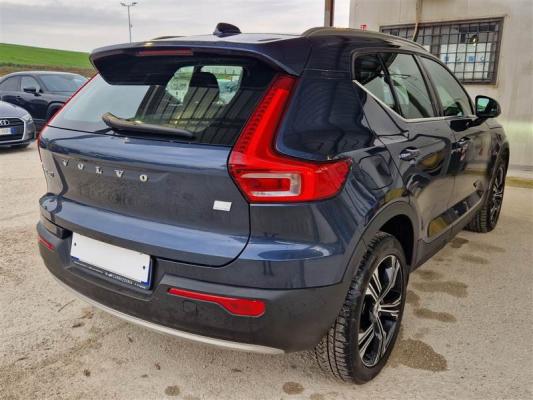 Volvo XC40  2
