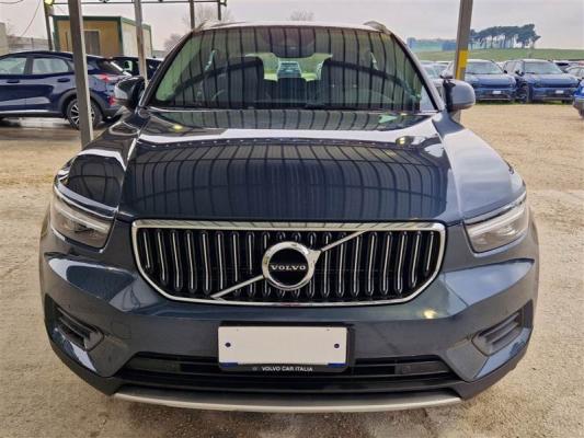 Volvo XC40  6