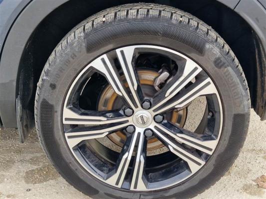 Volvo XC40  19