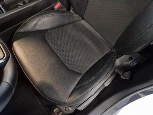 Jeep Compass 12
