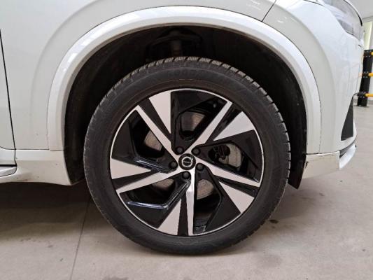 Volvo XC90  19
