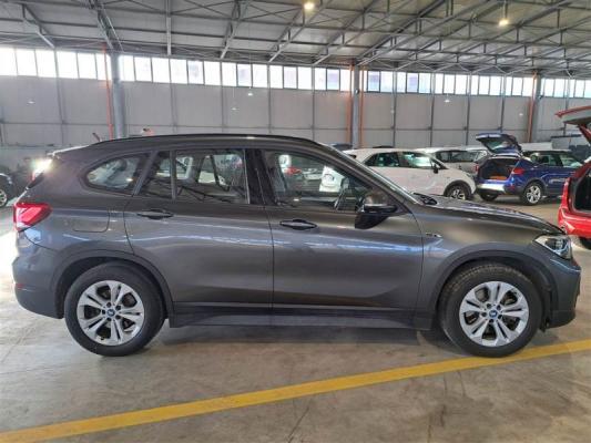 BMW X1 6