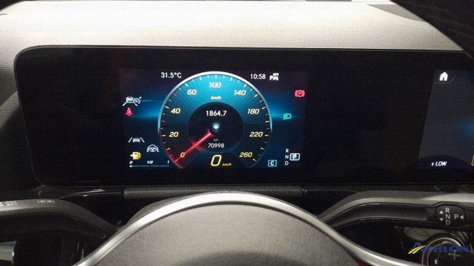 Mercedes GLA          H247 12