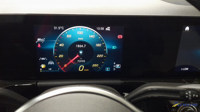 Mercedes GLA          H247 13