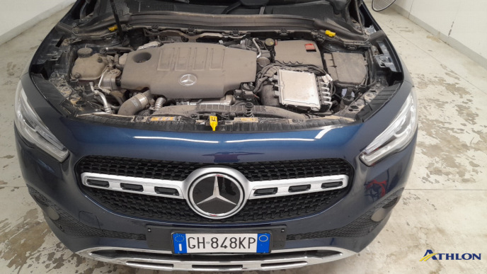 Mercedes GLA          H247 15