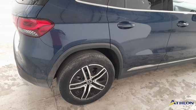 Mercedes GLA          H247 24