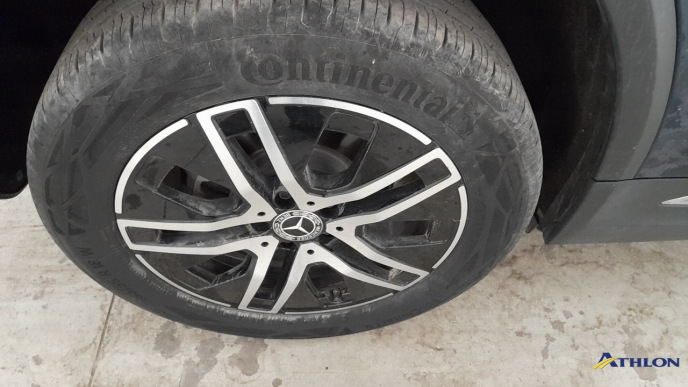 Mercedes GLA          H247 25