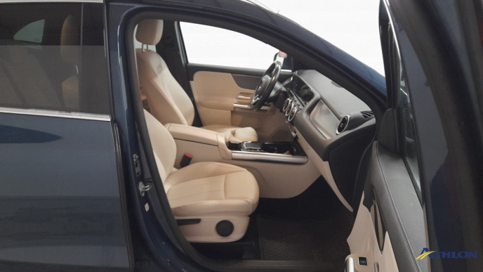 Mercedes GLA          H247 7