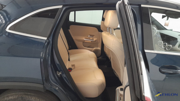 Mercedes GLA          H247 8