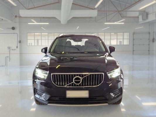 Volvo XC40  5