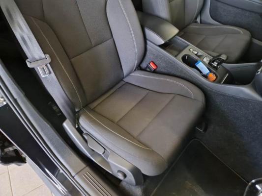 Volvo XC40  13