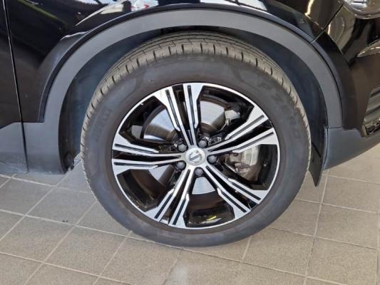 Volvo XC40  16