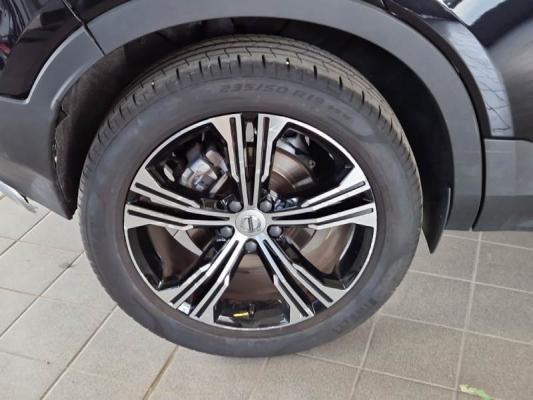 Volvo XC40  17