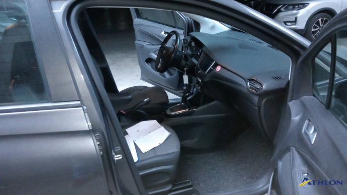 Opel Crossland 6