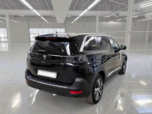 Peugeot 5008 2