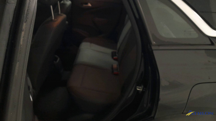 Opel Crossland 8