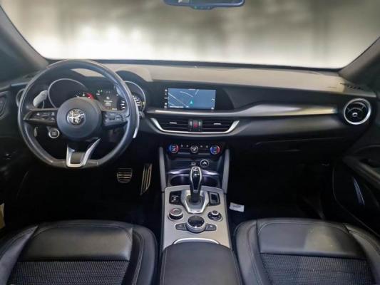 Alfa Romeo Stelvio 2