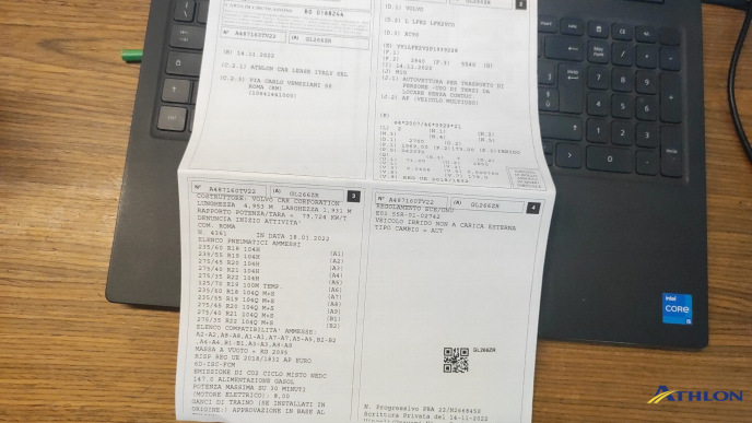 Volvo XC90  18
