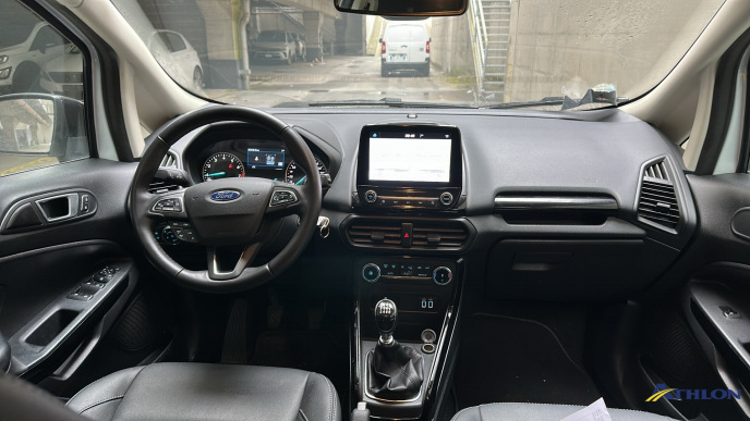 Ford EcoSport 4