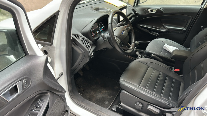Ford EcoSport 6