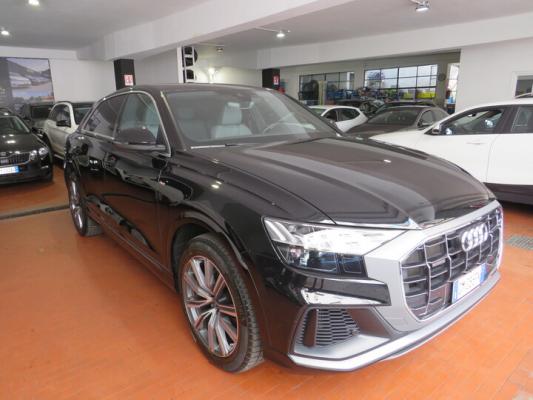Audi Q8 2