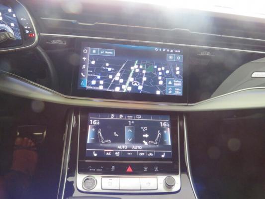 Audi Q8 13