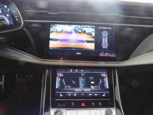 Audi Q8 14