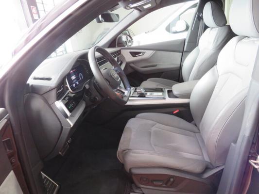 Audi Q8 19