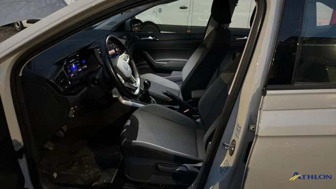 Volkswagen Taigo 8