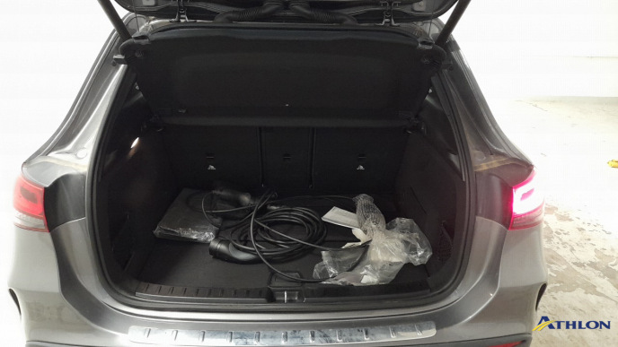 Mercedes GLA          H247 10