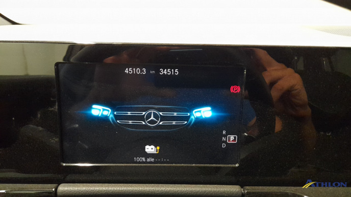 Mercedes GLA          H247 12