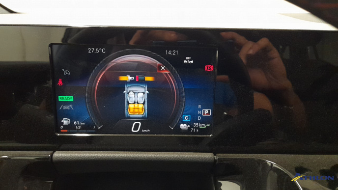 Mercedes GLA          H247 13