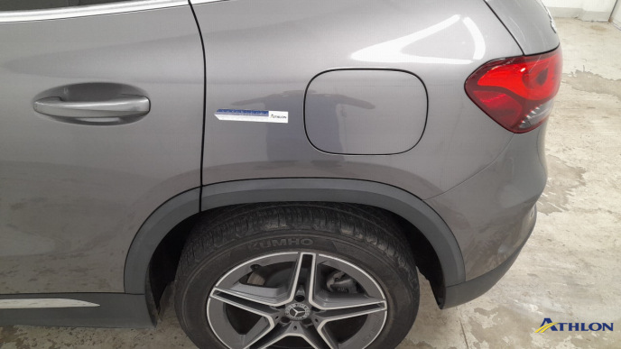 Mercedes GLA          H247 42