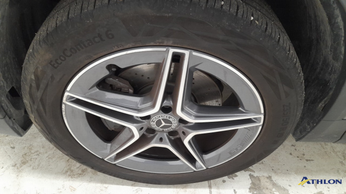 Mercedes GLA          H247 52
