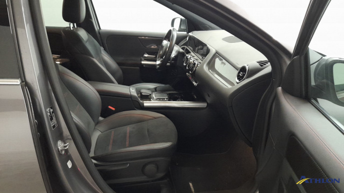 Mercedes GLA          H247 7